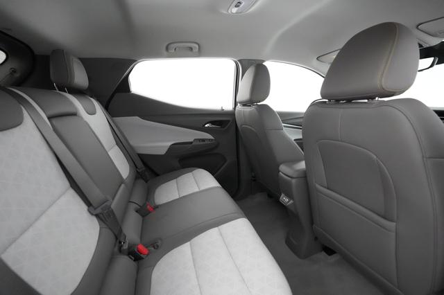 2023 Chevrolet Bolt EUV — photo 3 of 24