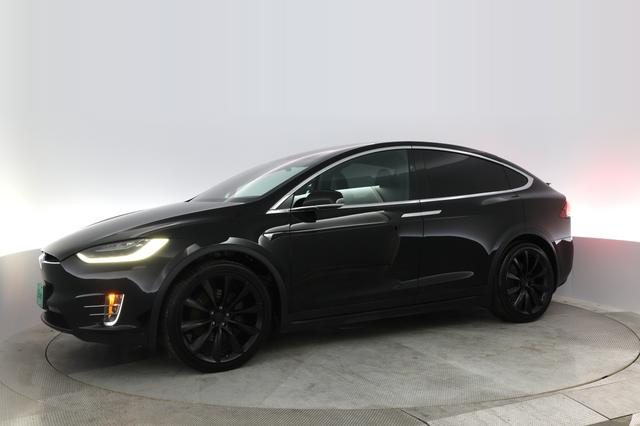2019 Tesla Model X — photo 10 of 27