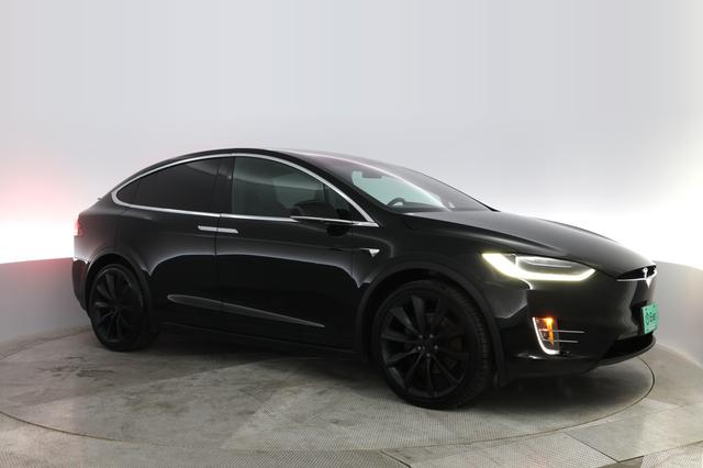 2019 Tesla Model X — photo 7 of 27