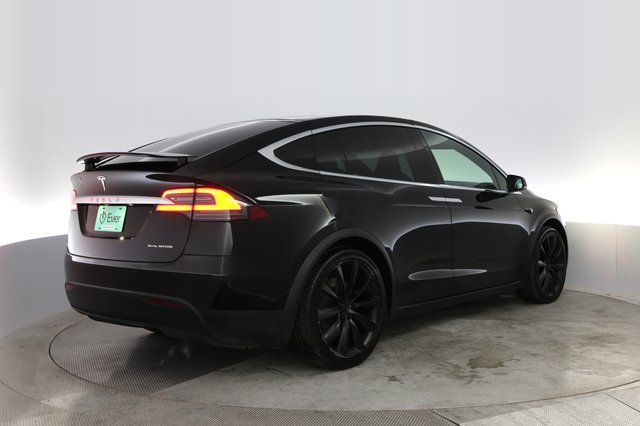 2019 Tesla Model X — photo 2 of 27