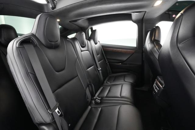 2019 Tesla Model X — photo 3 of 27