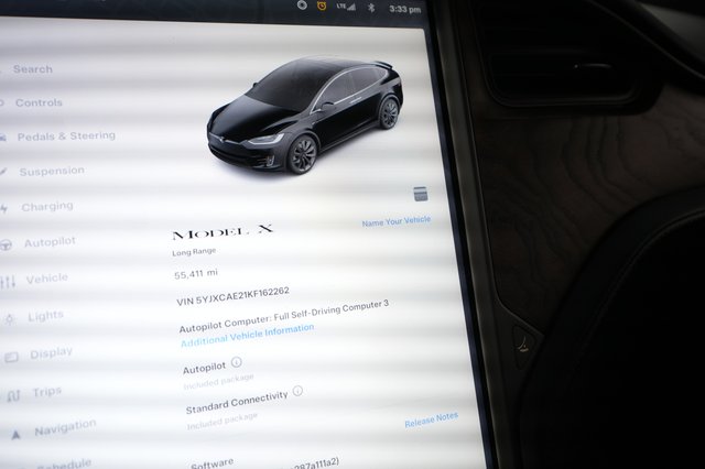 2019 Tesla Model X — photo 4 of 27