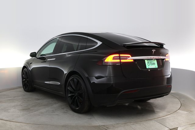 2019 Tesla Model X — photo 9 of 27