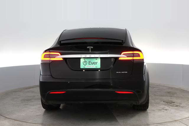 2019 Tesla Model X — photo 8 of 27