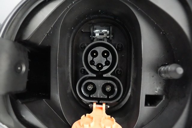 2022 Chevrolet Bolt EUV — photo 18 of 31