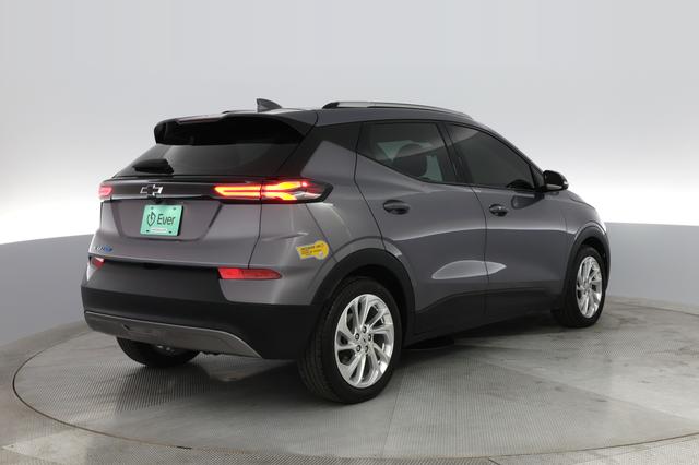 2022 Chevrolet Bolt EUV — photo 2 of 31