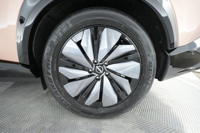 2023 Nissan Ariya — photo 14 of 28