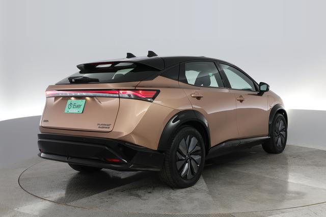 2023 Nissan Ariya — photo 2 of 28