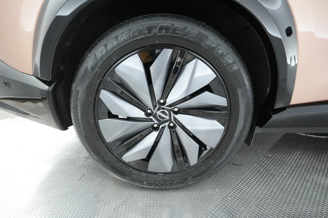 2023 Nissan Ariya — photo 16 of 28