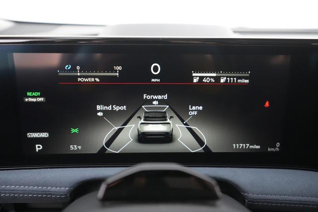 2023 Nissan Ariya — photo 4 of 28