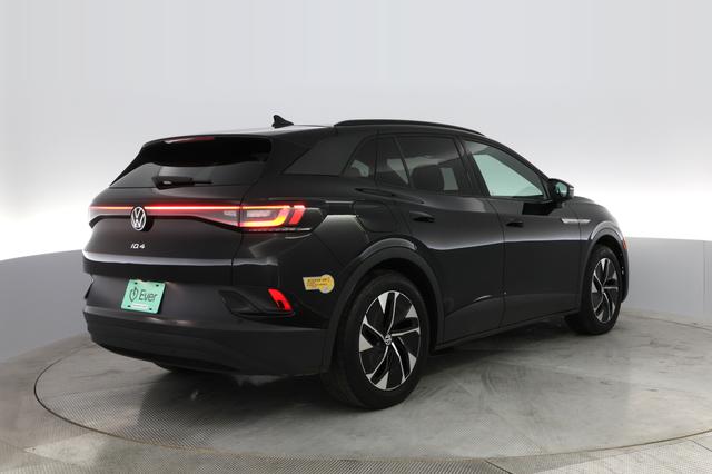 2022 Volkswagen ID.4 — photo 2 of 26