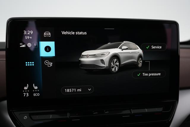 2022 Volkswagen ID.4 — photo 4 of 26