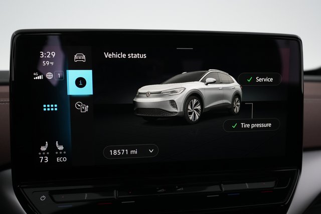 2022 Volkswagen ID.4 — photo 4 of 26