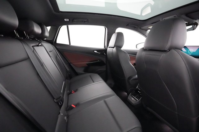 2022 Volkswagen ID.4 — photo 3 of 26