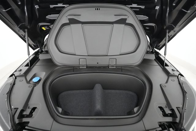 2023 Volvo XC40 Recharge — photo 20 of 46