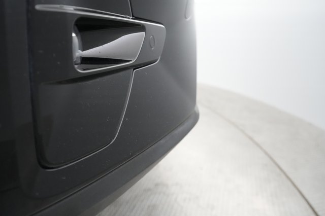 2023 Volvo XC40 Recharge — photo 29 of 46