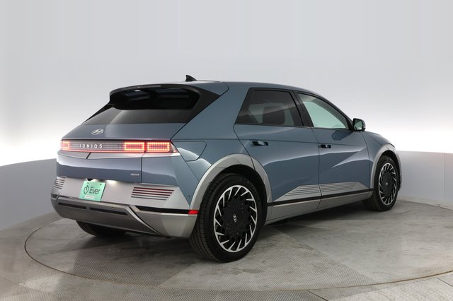 2023 Hyundai IONIQ 5 — photo 2 of 28