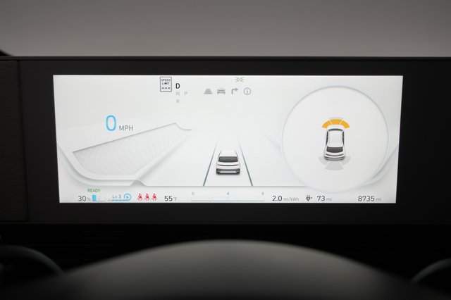 2023 Hyundai IONIQ 5 — photo 4 of 28