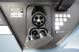 2023 Hyundai IONIQ 5 — photo 18 of 28