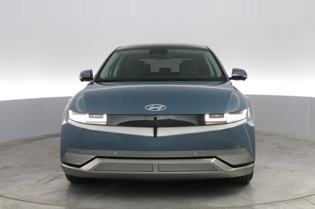 2023 Hyundai IONIQ 5 — photo 5 of 28