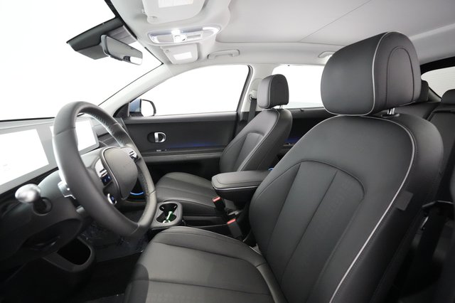 2023 Hyundai IONIQ 5 — photo 15 of 28