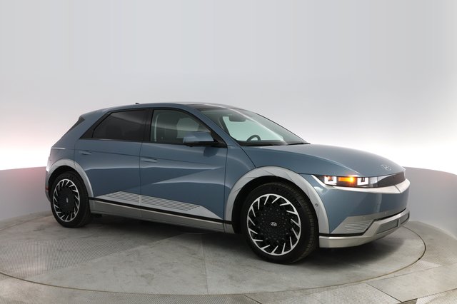 2023 Hyundai IONIQ 5 — photo 7 of 28