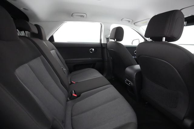 2024 Hyundai IONIQ 5 — photo 3 of 23