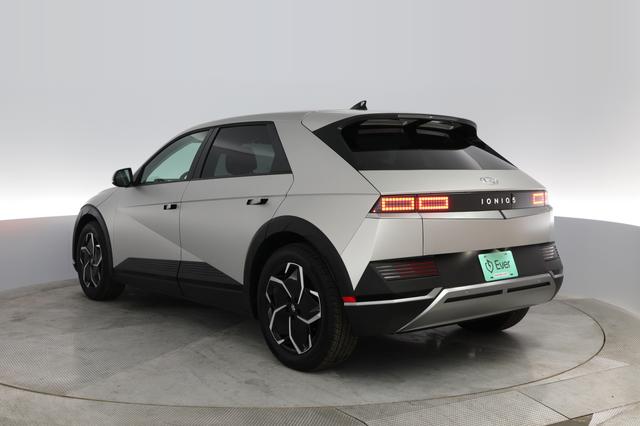 2024 Hyundai IONIQ 5 — photo 9 of 23