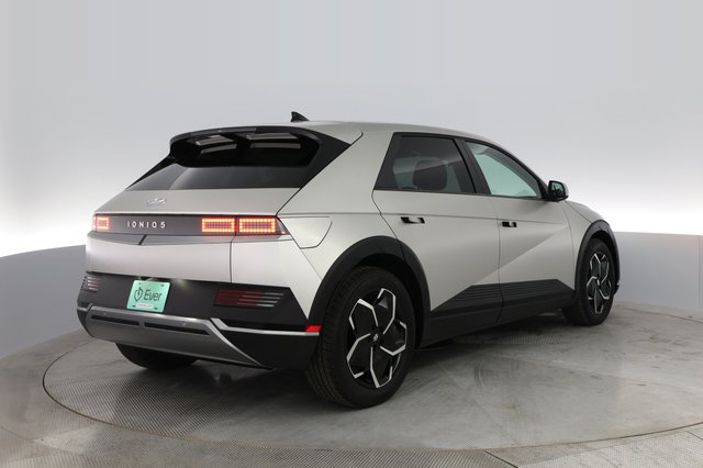 2024 Hyundai IONIQ 5 — photo 2 of 23