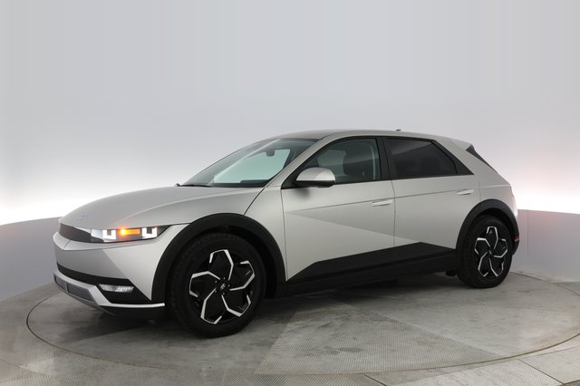 2024 Hyundai IONIQ 5 — photo 10 of 23