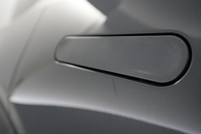 2023 Rivian R1S — photo 23 of 29