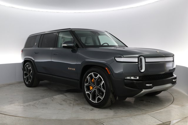 2023 Rivian R1S — photo 6 of 29