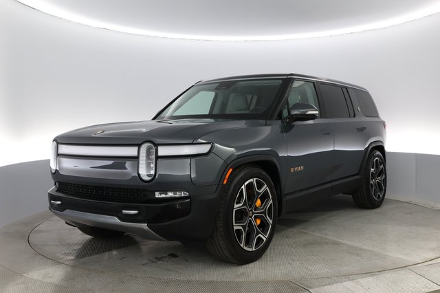 2023 Rivian R1S — VIN 7PDSGABA5PN024946