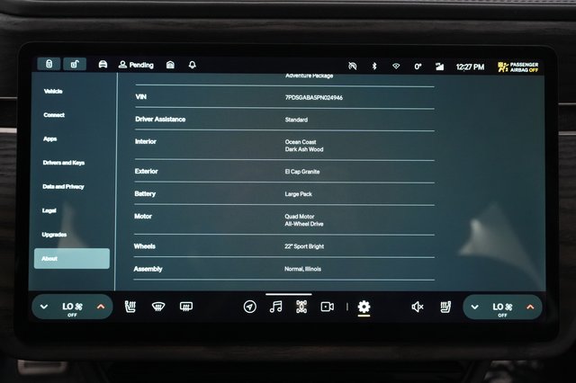 2023 Rivian R1S — photo 29 of 29