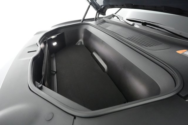 2023 Rivian R1S — photo 19 of 29