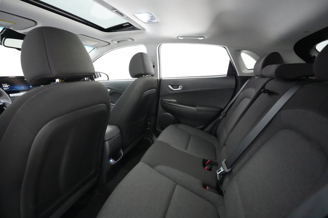 2023 Hyundai Kona — photo 18 of 27
