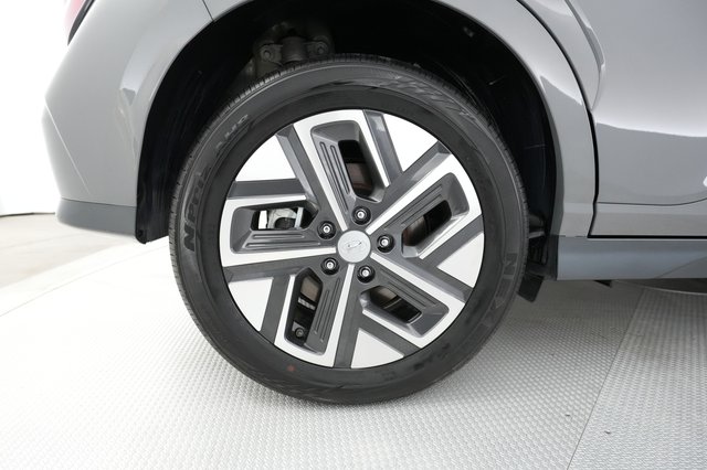 2023 Hyundai Kona — photo 16 of 27