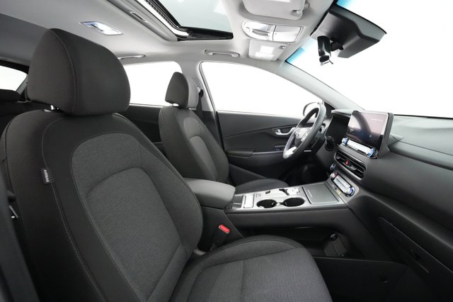2023 Hyundai Kona — photo 19 of 27