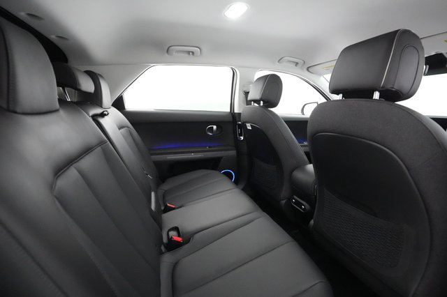2023 Hyundai IONIQ 5 — photo 3 of 22