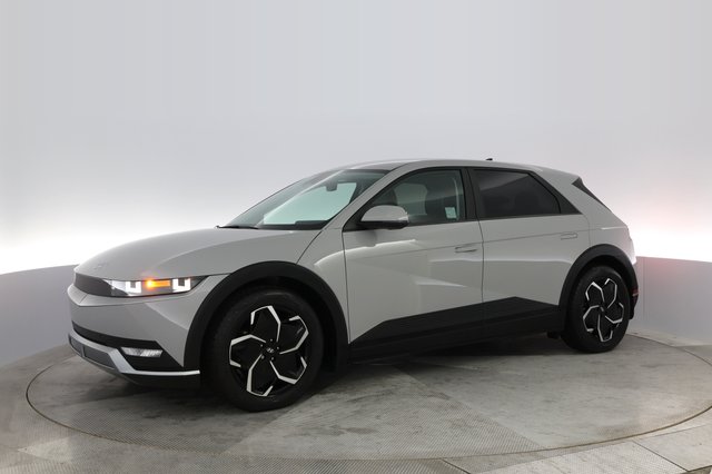 2023 Hyundai IONIQ 5 — photo 10 of 22