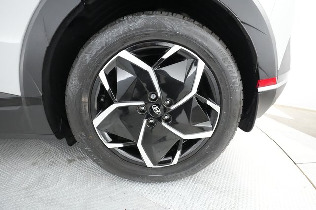 2023 Hyundai IONIQ 5 — photo 12 of 22