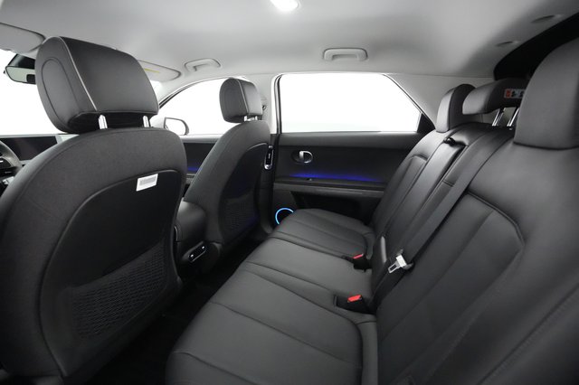 2023 Hyundai IONIQ 5 — photo 16 of 22