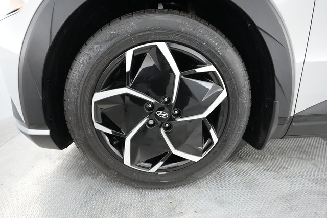 2023 Hyundai IONIQ 5 — photo 11 of 22