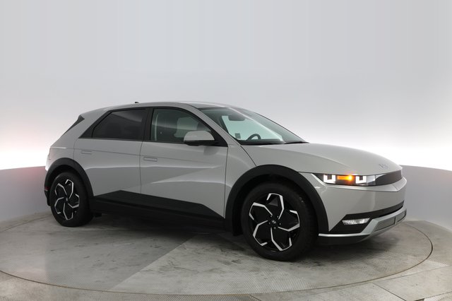 2023 Hyundai IONIQ 5 — photo 7 of 22