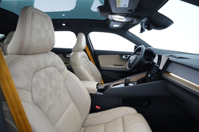 2021 Polestar 2 — photo 17 of 28