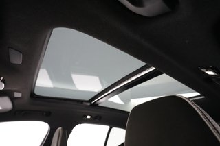 2023 Volvo XC40 Recharge — photo 17 of 31