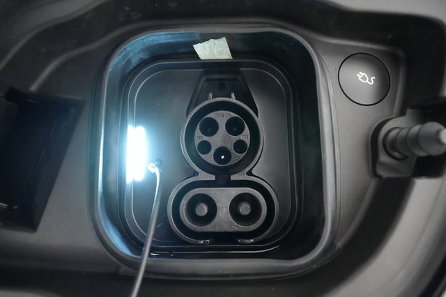 2023 Volvo XC40 Recharge — photo 18 of 31