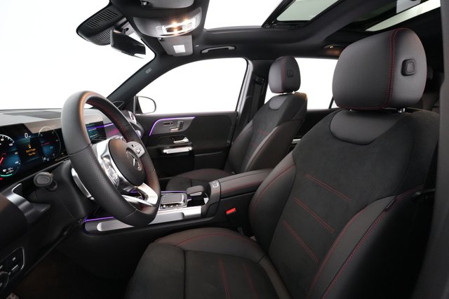 2023 Mercedes-Benz EQB — photo 17 of 25