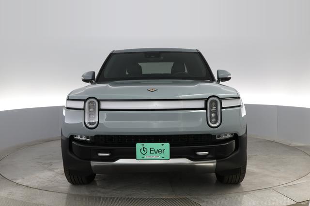 2022 Rivian R1T — photo 6 of 31
