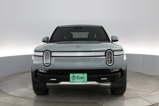2022 Rivian R1T — photo 6 of 31